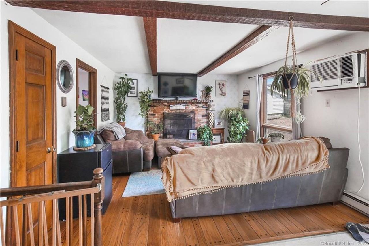 29-31 Van Den Noort St - Photo 2 of 25