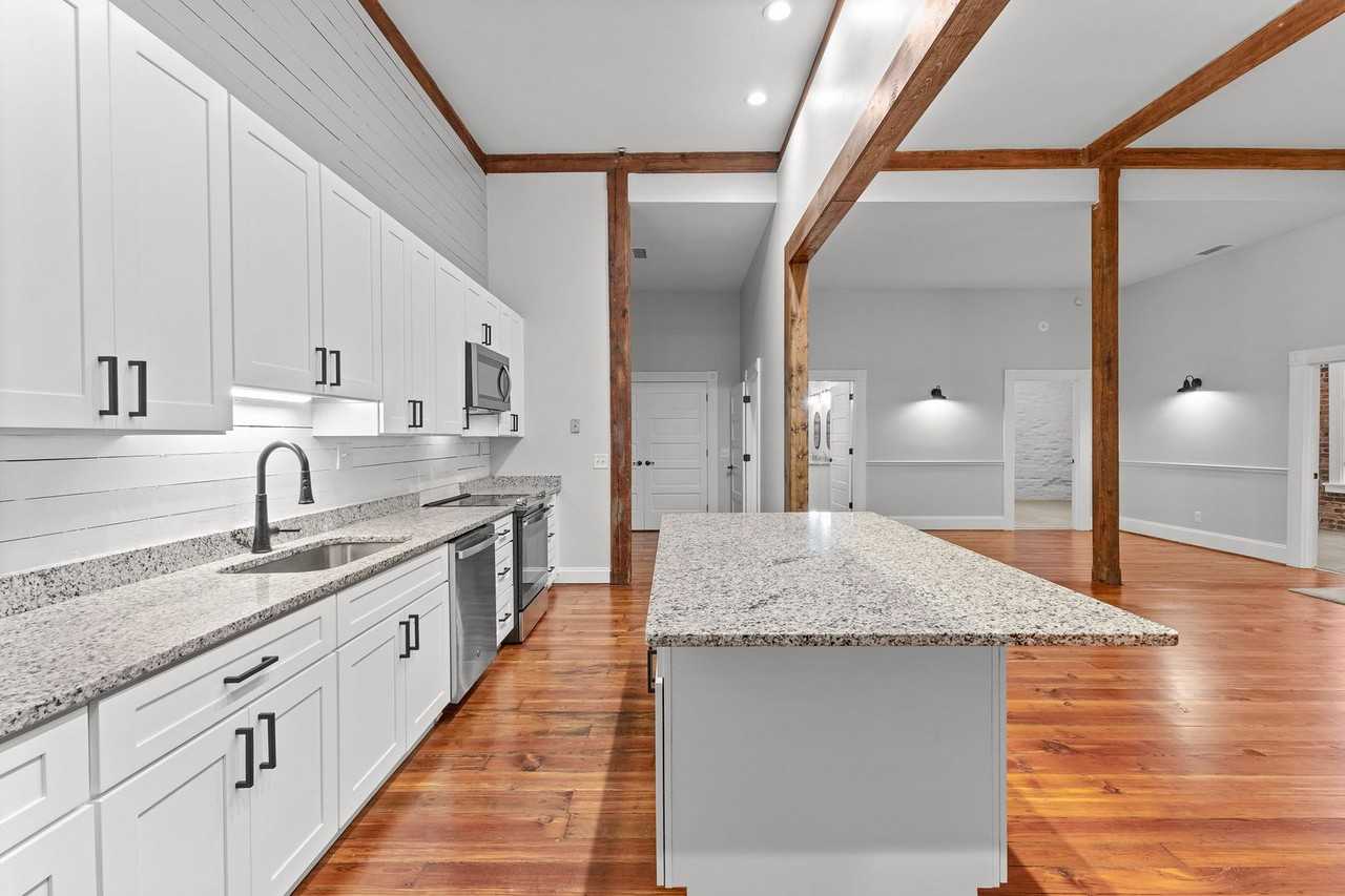 16 Main Street - Photo 3 of 22