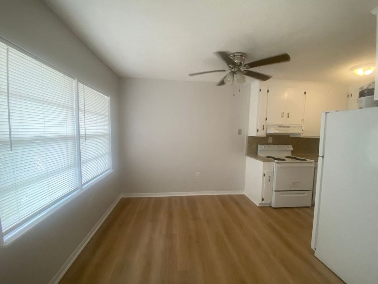 1808 Arthur Ave - Photo 3 of 6