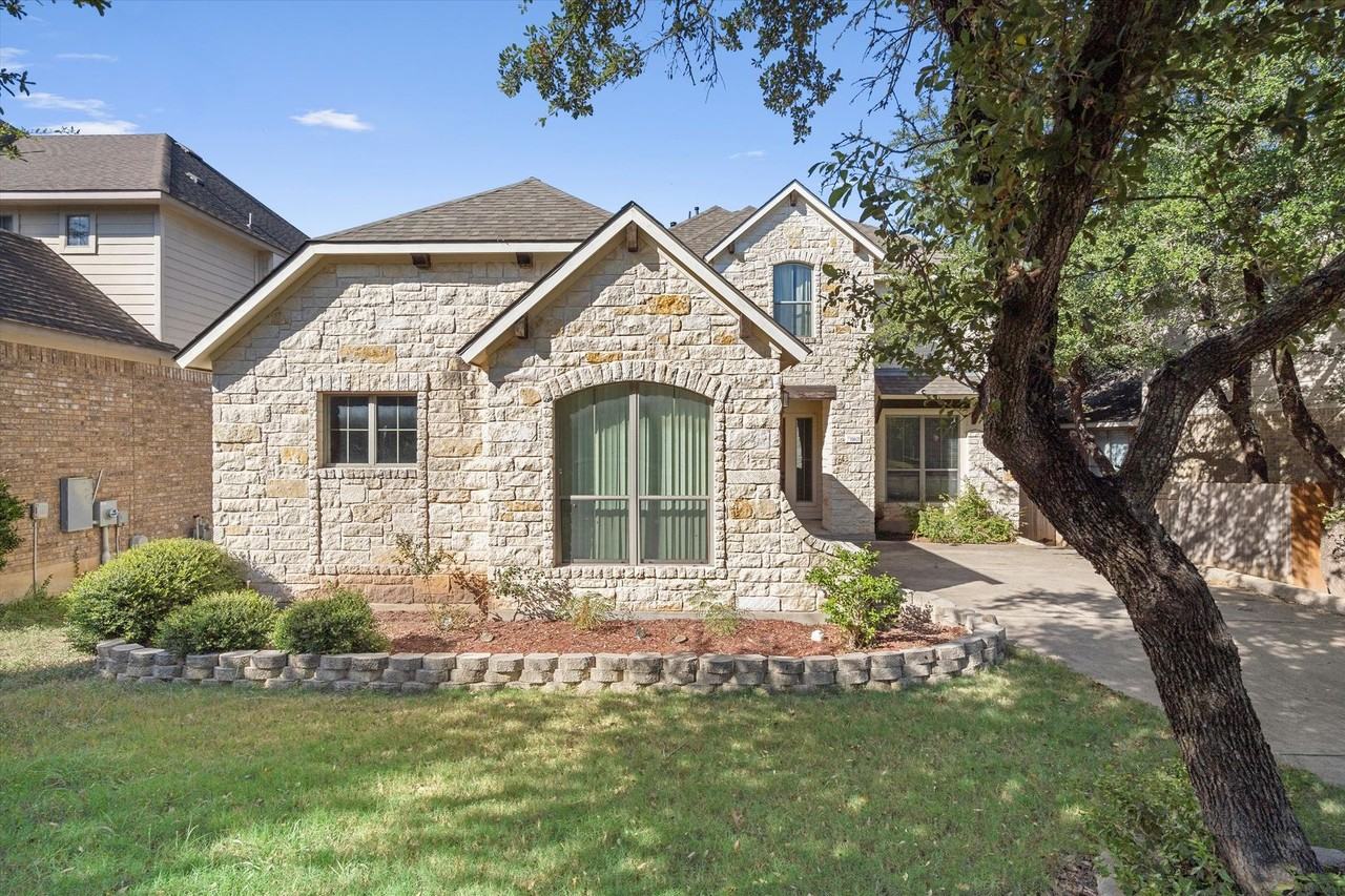 11621 Cherisse Dr - Photo 4 of 48