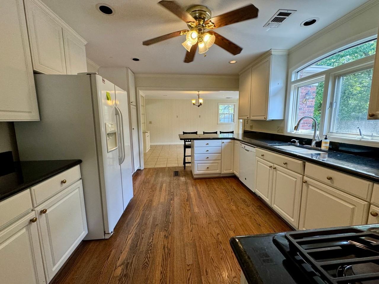 3905A Trimble Rd - Photo 5 of 25