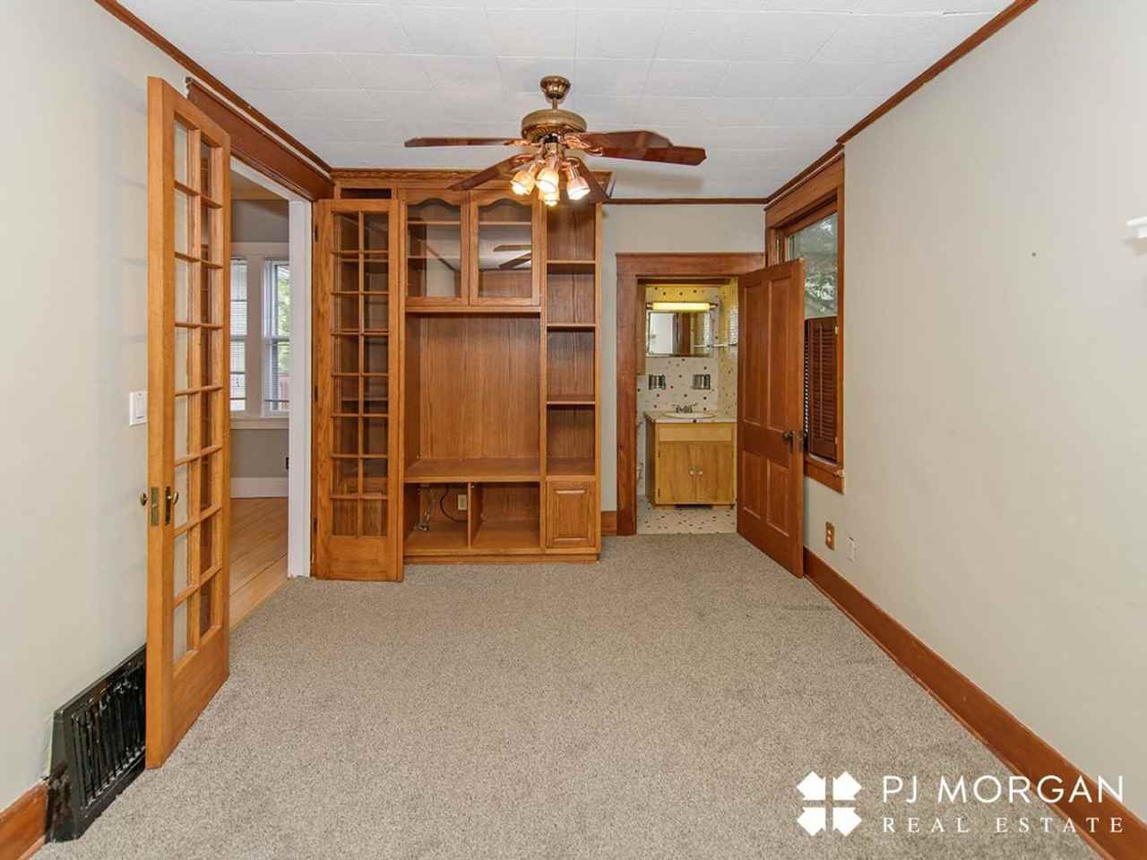 5004 Webster Street - Photo 5 of 21