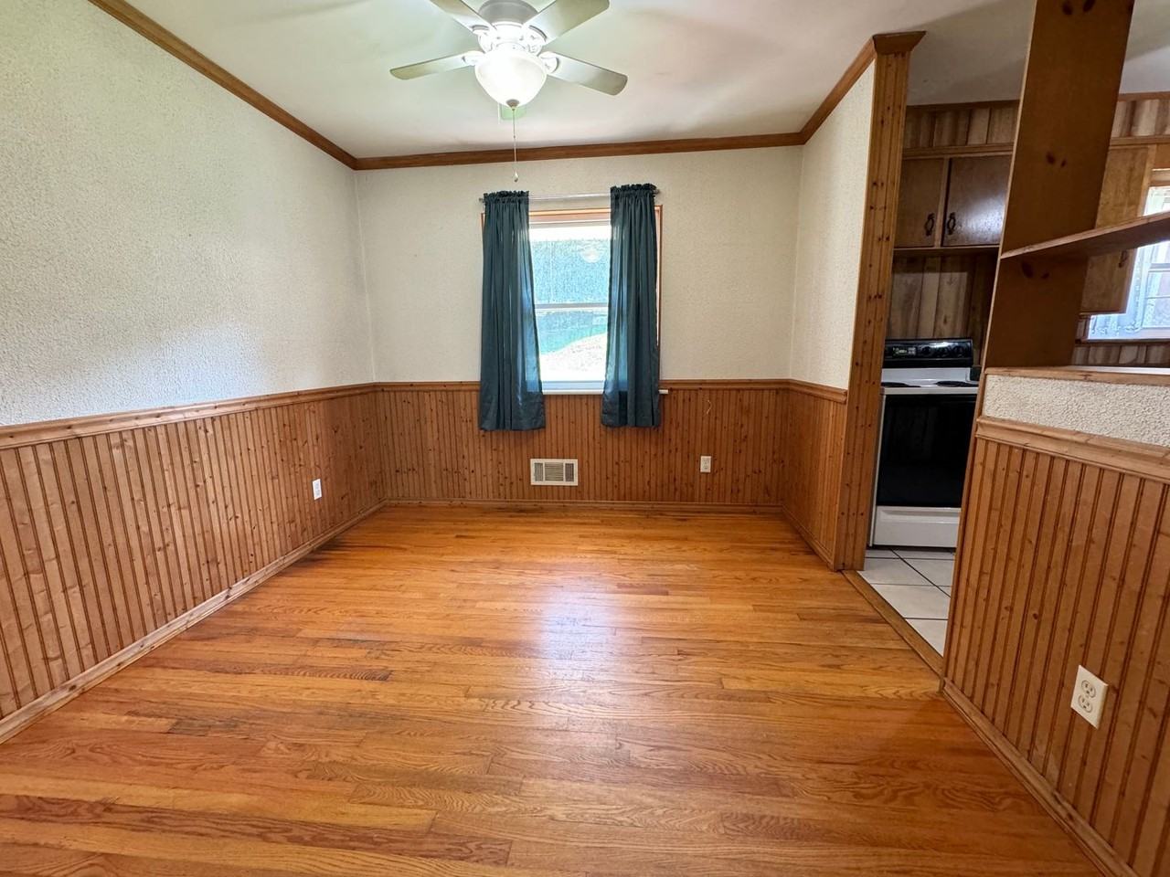 640 Timberidge Rd - Photo 3 of 17