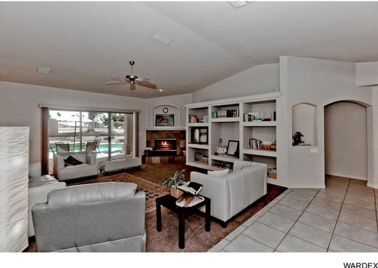 820 Granada Vereda - Photo 3 of 24