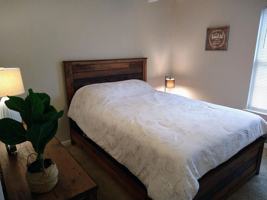 featured image of 1935 Venesa Cir