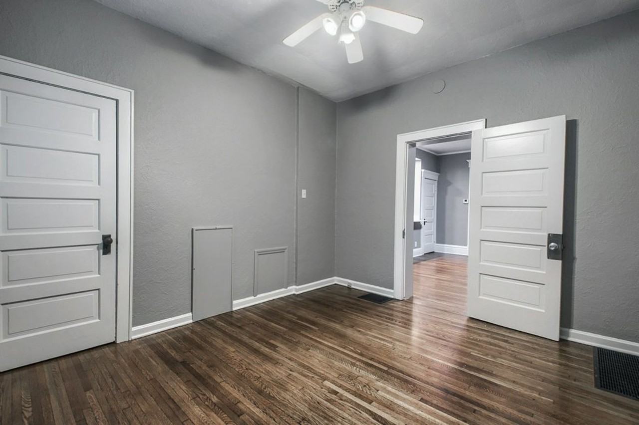 2091 Summit St - Photo 7 of 50