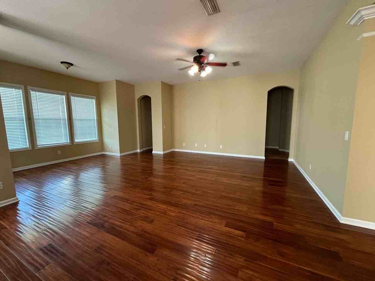 3003 Harrier St - Photo 7 of 22
