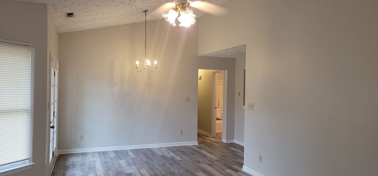 118 Live Oak Dr - Photo 3 of 6