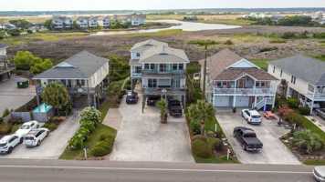 featured image of 1513B N New River Dr