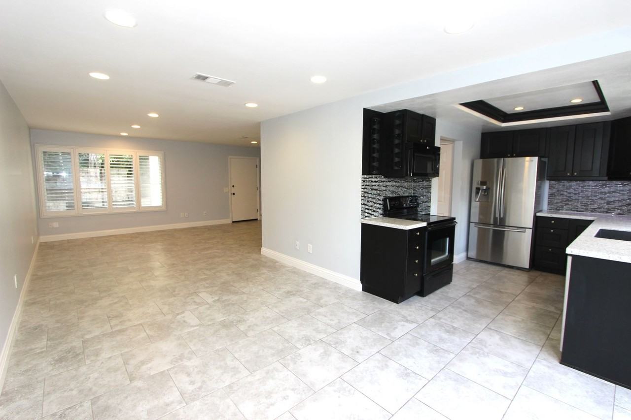 2719 Caminito Verdugo - Photo 3 of 27