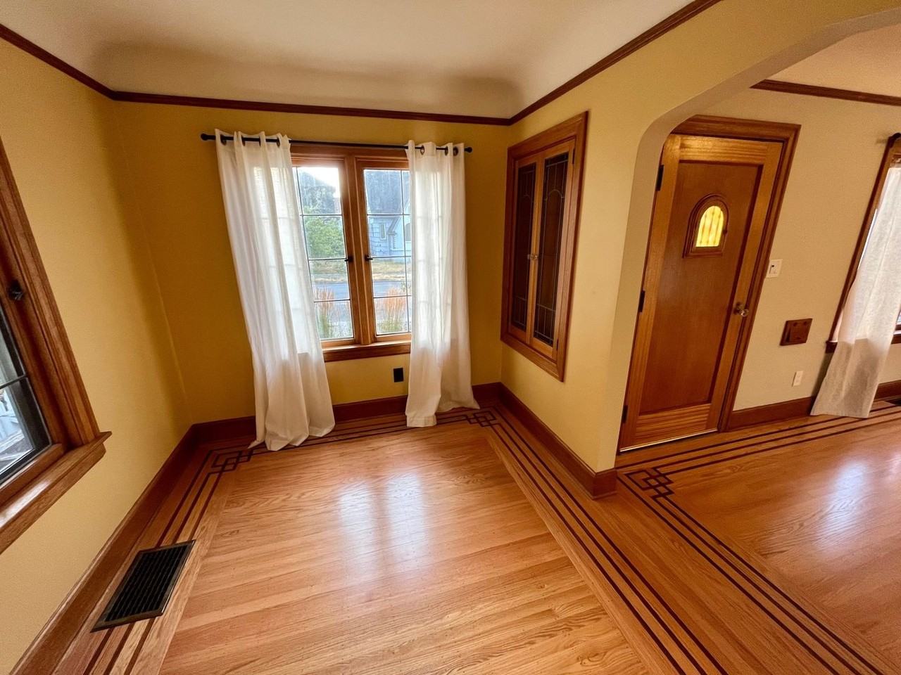 7553 32nd Ave Nw - Photo 3 of 30