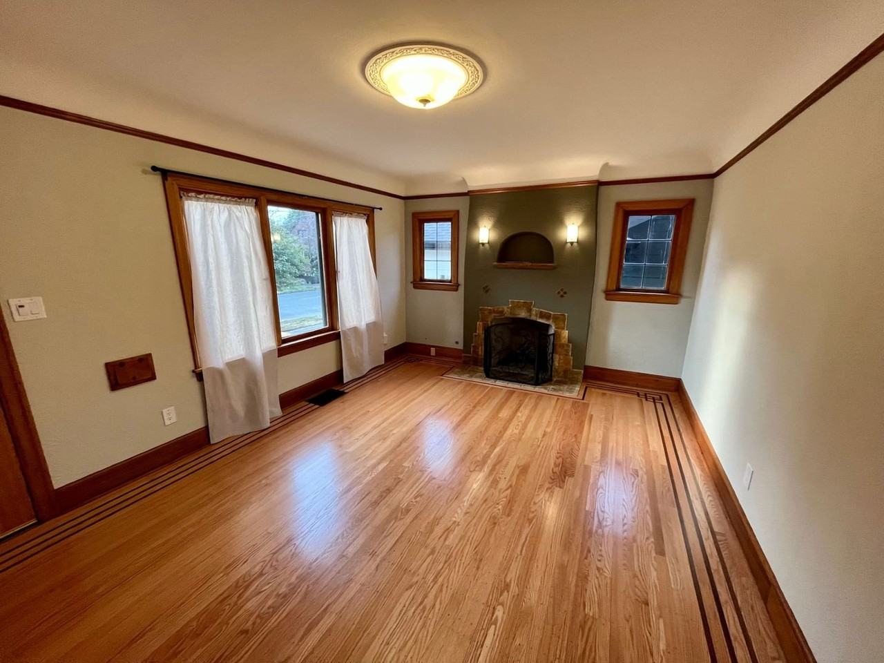 7553 32nd Ave Nw - Photo 5 of 30