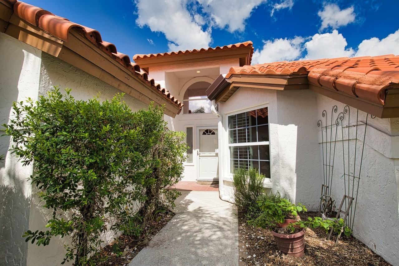 1191 Harbor Town Way - Photo 3 of 36