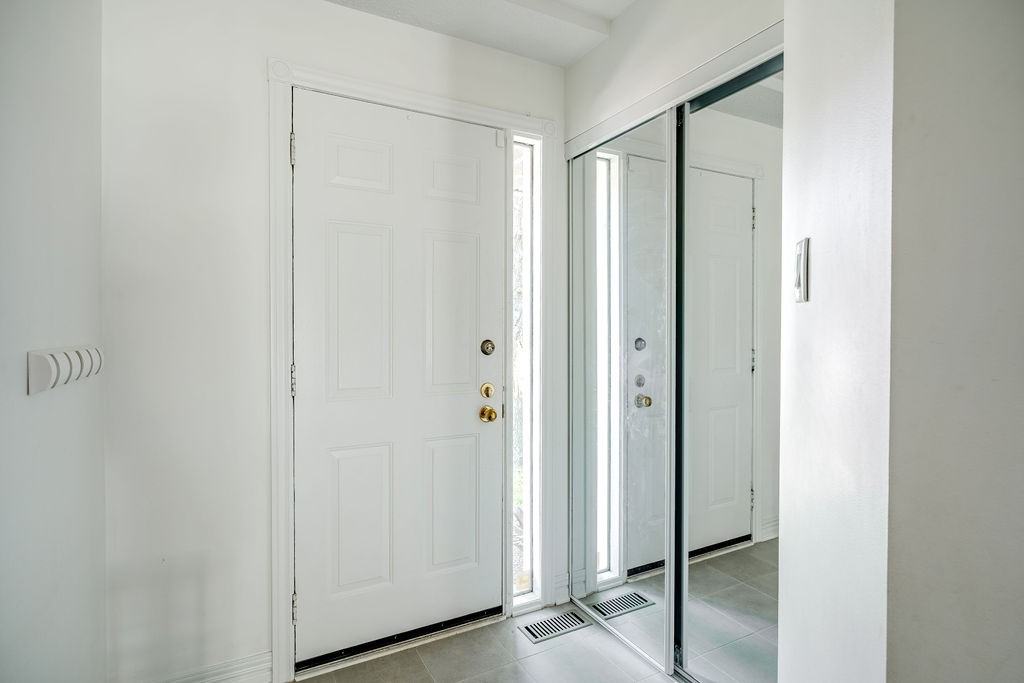 50 Oakhaven Private - Photo 2 of 35