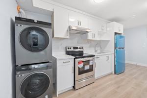 featured image of 4330 Gladstone Street