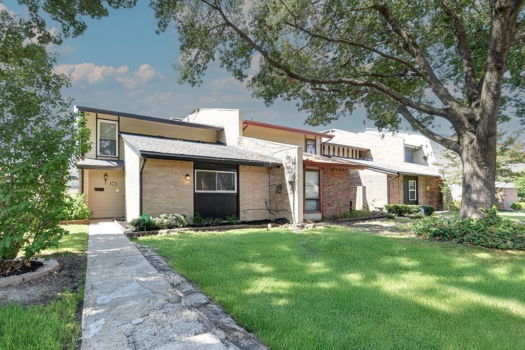 2012 Court Pl - Photo 2 of 28