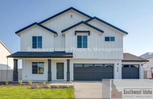 featured image of 8140 E Sunray Dr