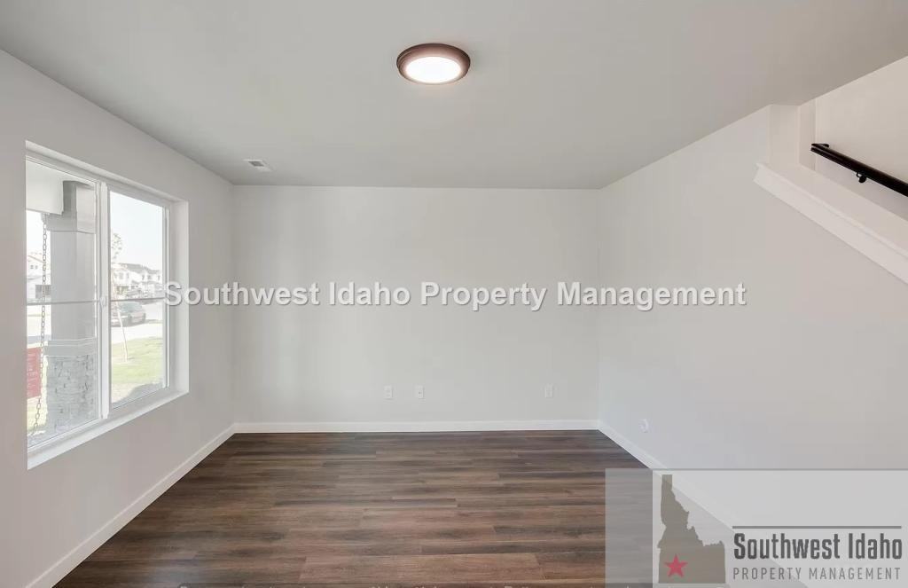 8140 E Sunray Dr - Photo 2 of 23