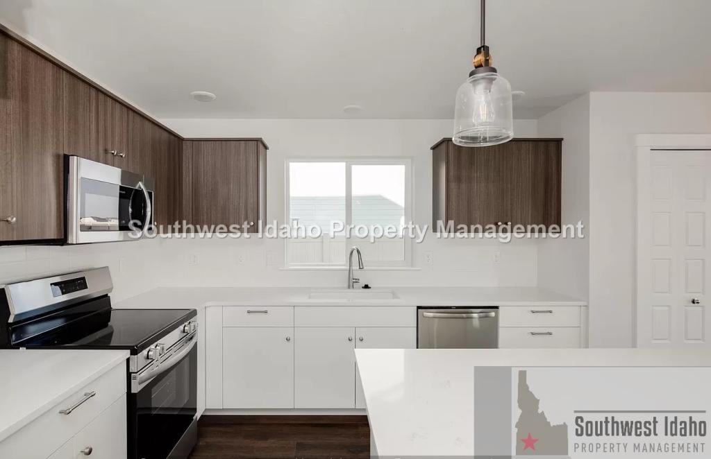 8140 E Sunray Dr - Photo 7 of 23