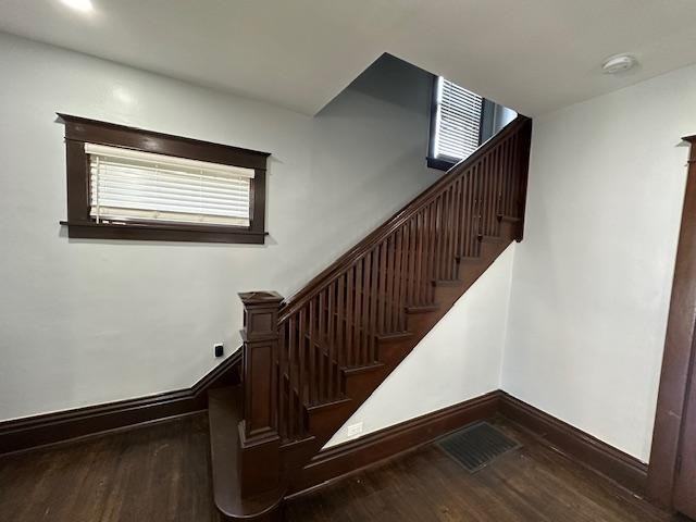 511 Iowa Ave - Photo 3 of 17