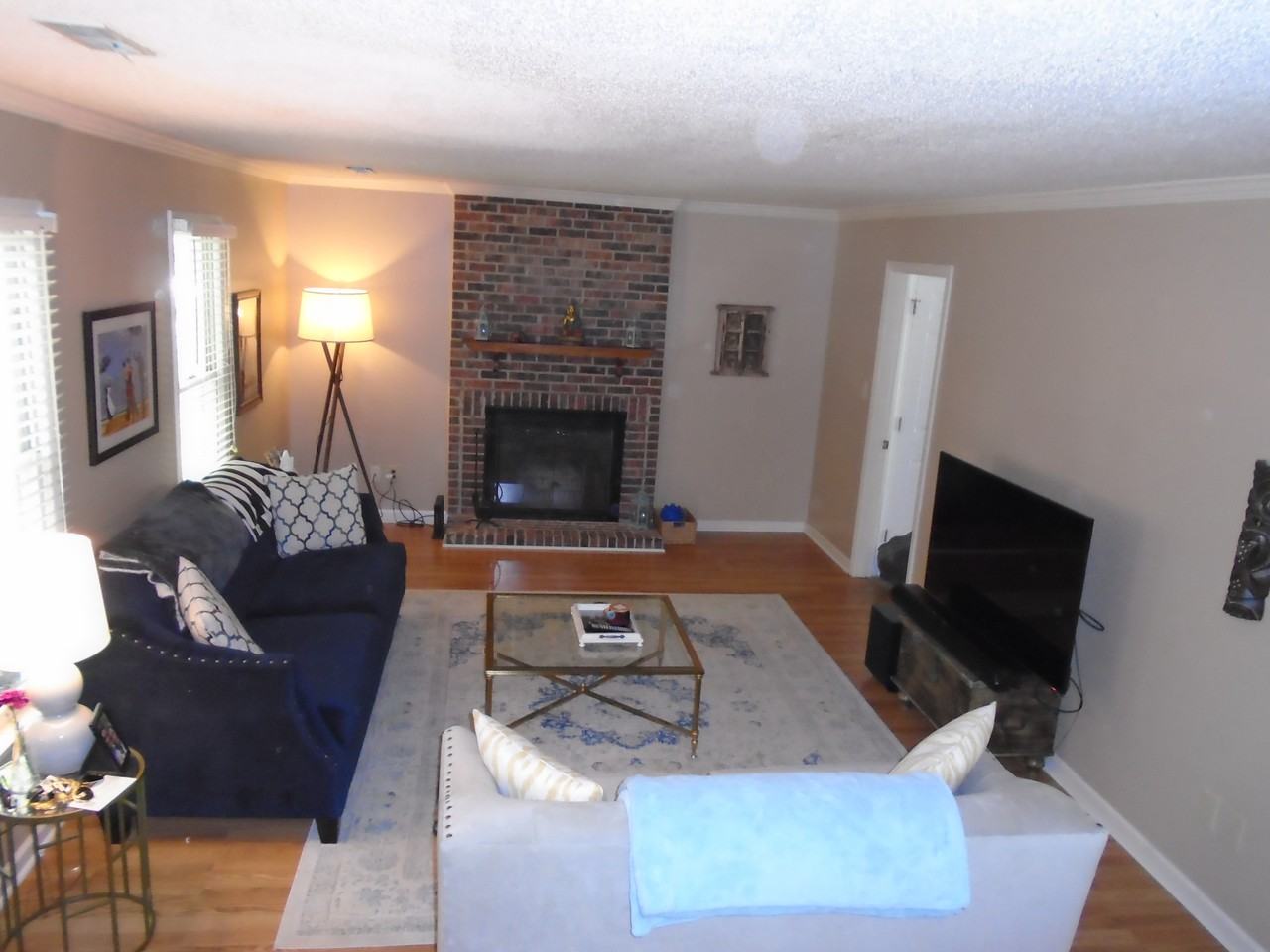 3323 Lassiter St - Photo 3 of 10