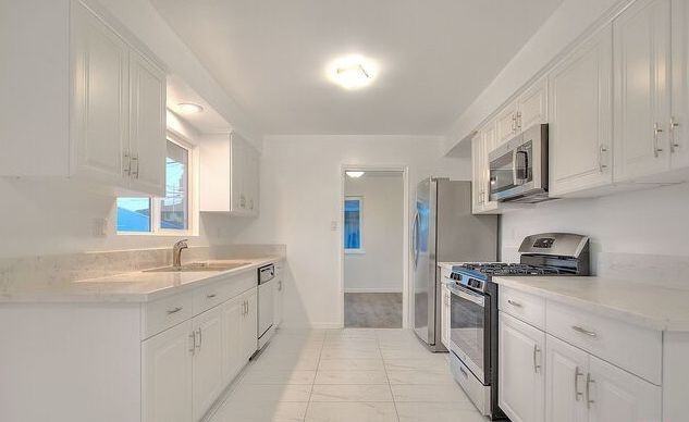 5117 W 58th Pl - Photo 3 of 11