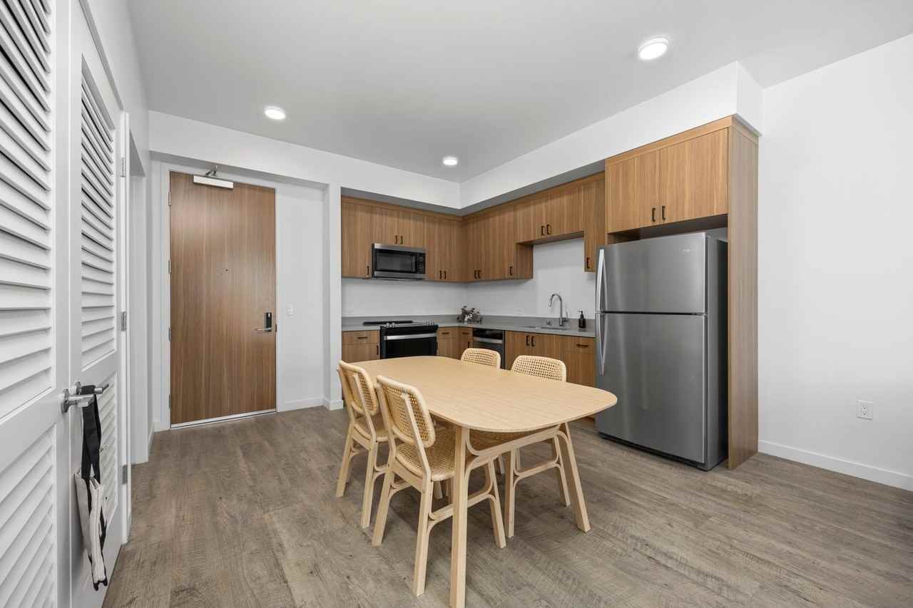 918 20th Street - Photo 2 of 19