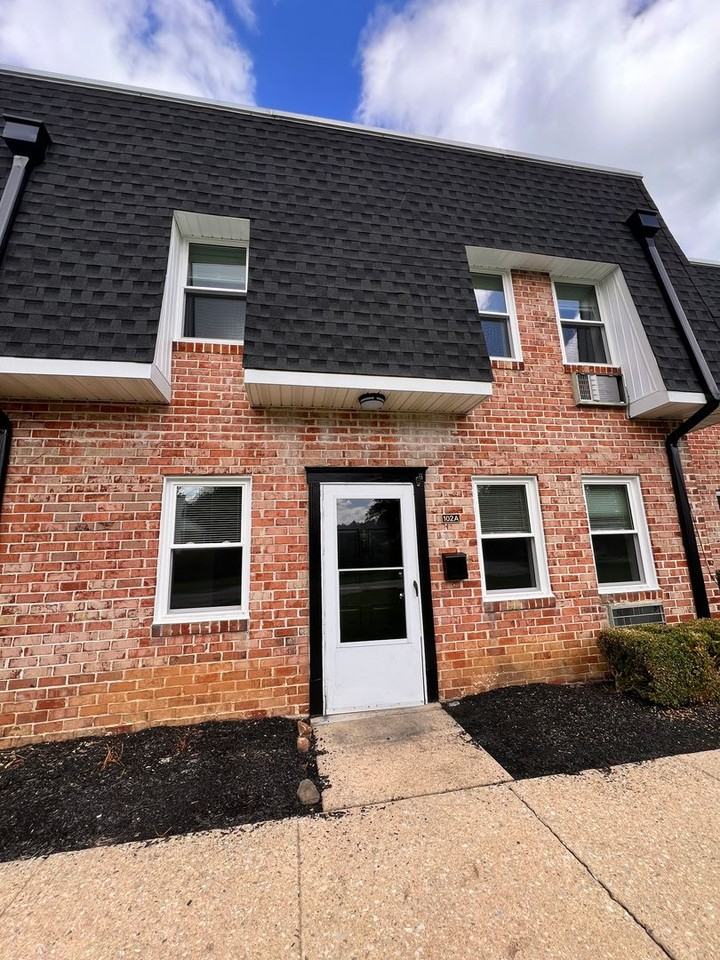 Willow Bend Townhomes - Photo 7 of 12