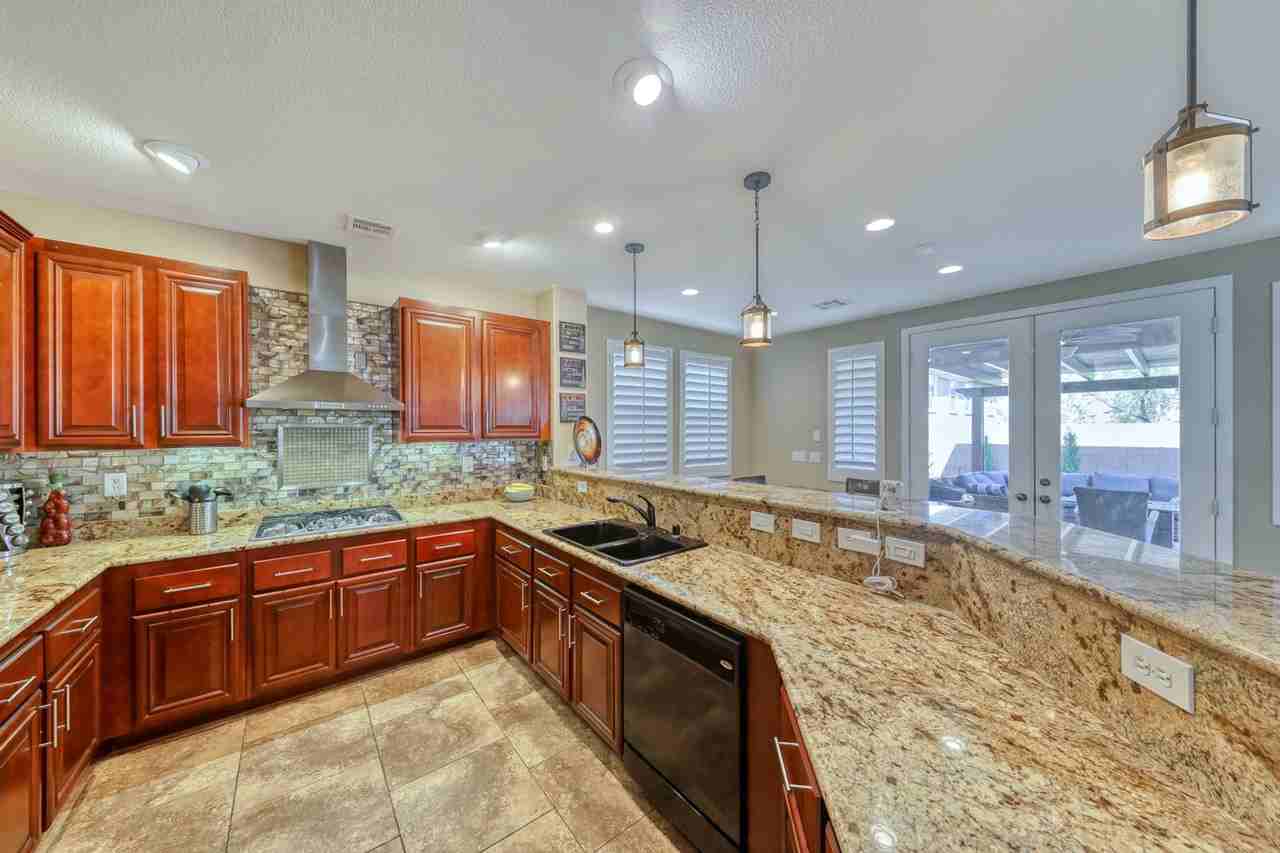 5770 Empress Garden Ct - Photo 2 of 32