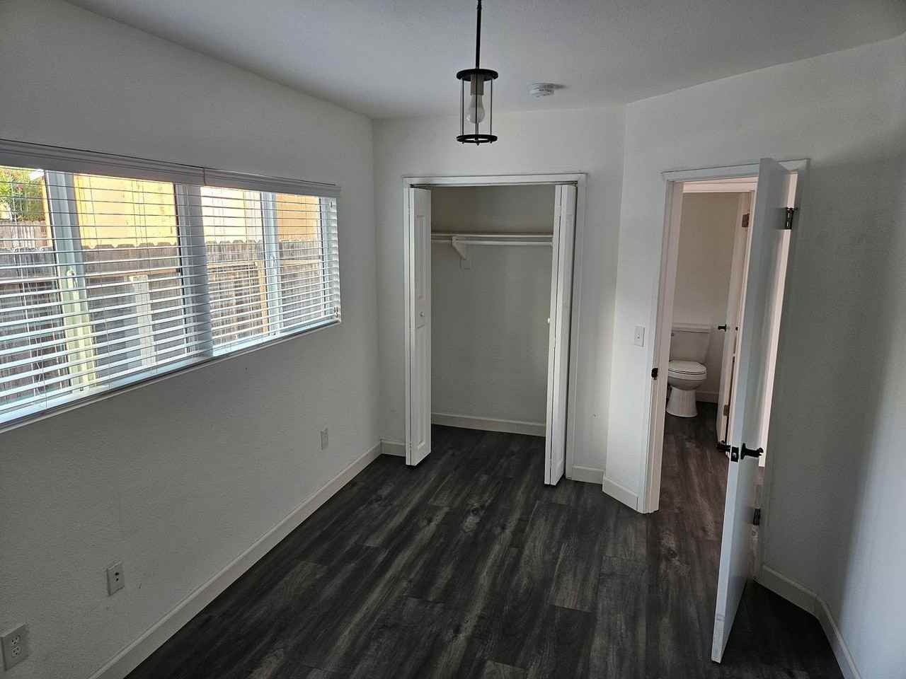 744 Park Pl - Photo 7 of 10