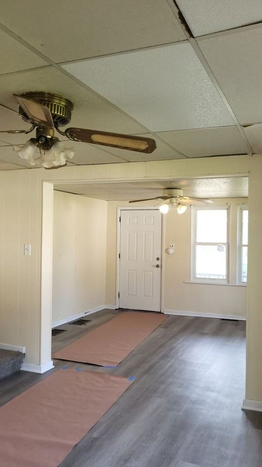 496 Eshelman St - Photo 5 of 17