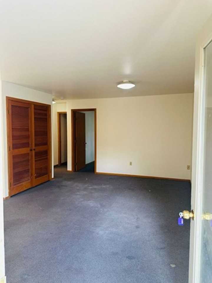 435 South 2nd Street - Gurrentz - Photo 3 of 7