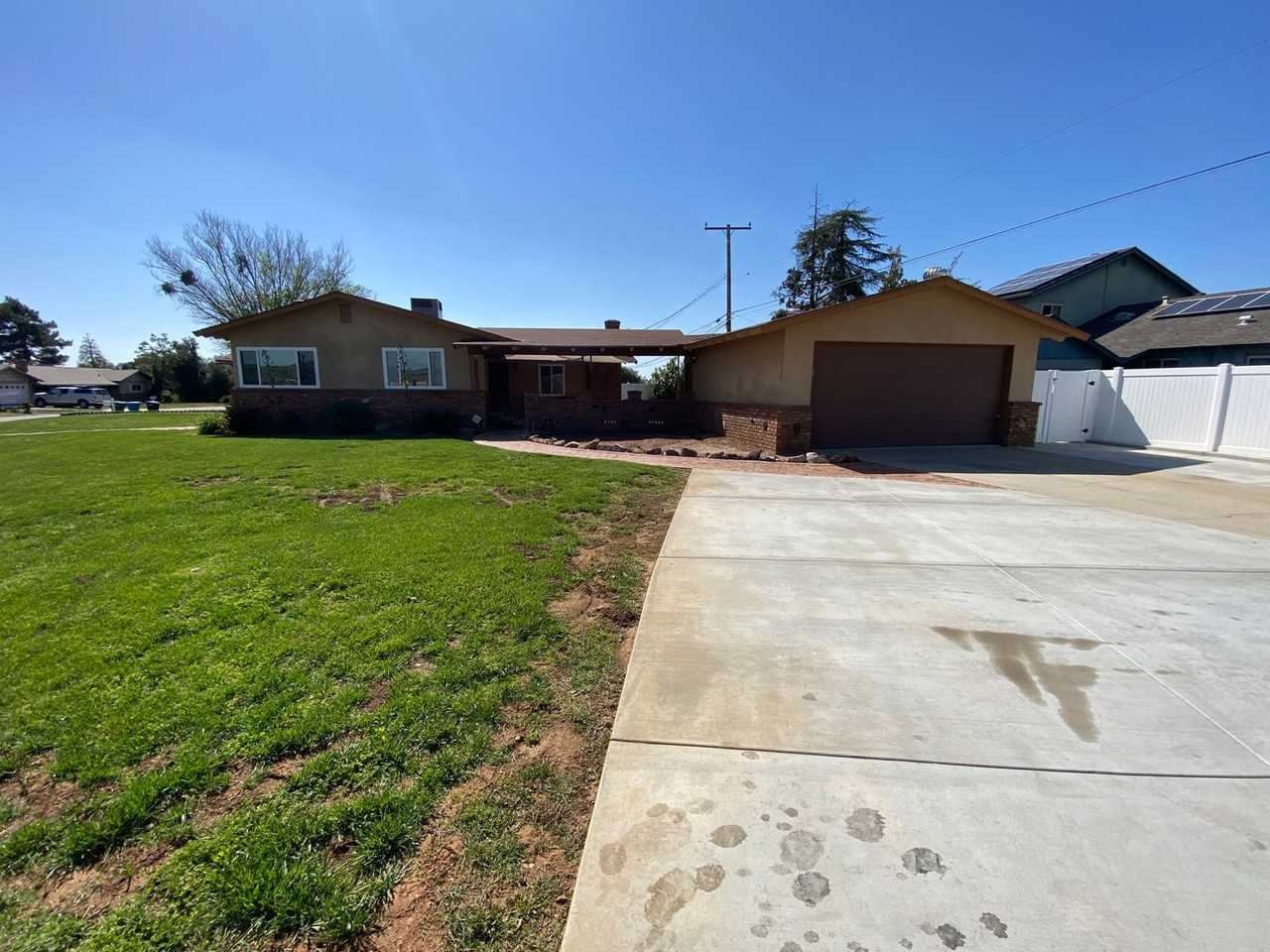 106 Myrtlewood Dr - Photo 2 of 12