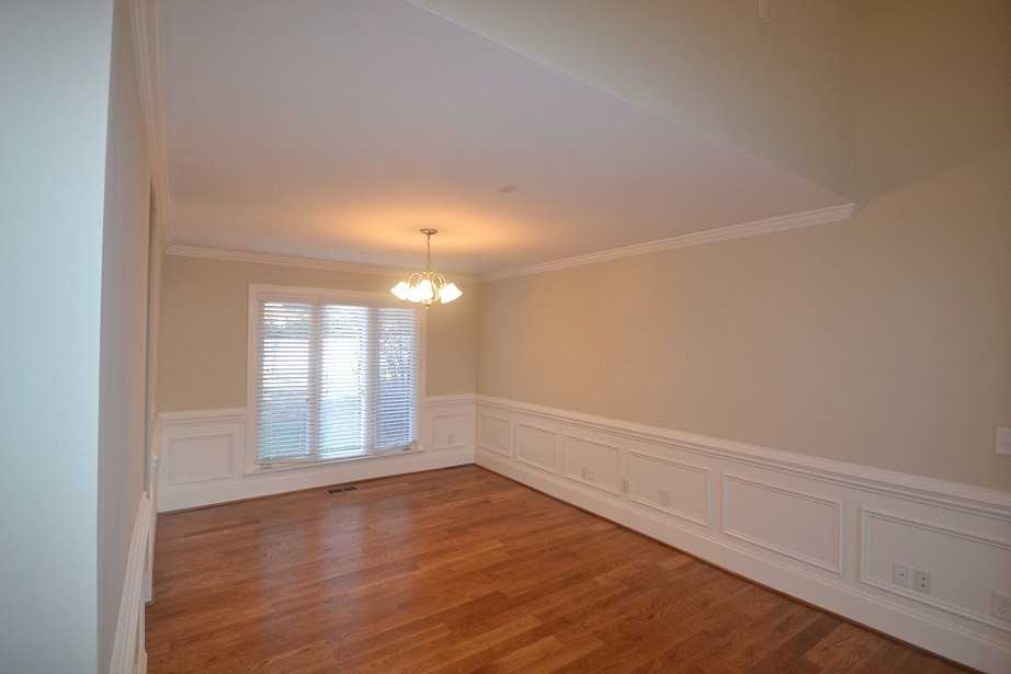 5610 Ballantyne Commons Pkwy - Photo 3 of 11