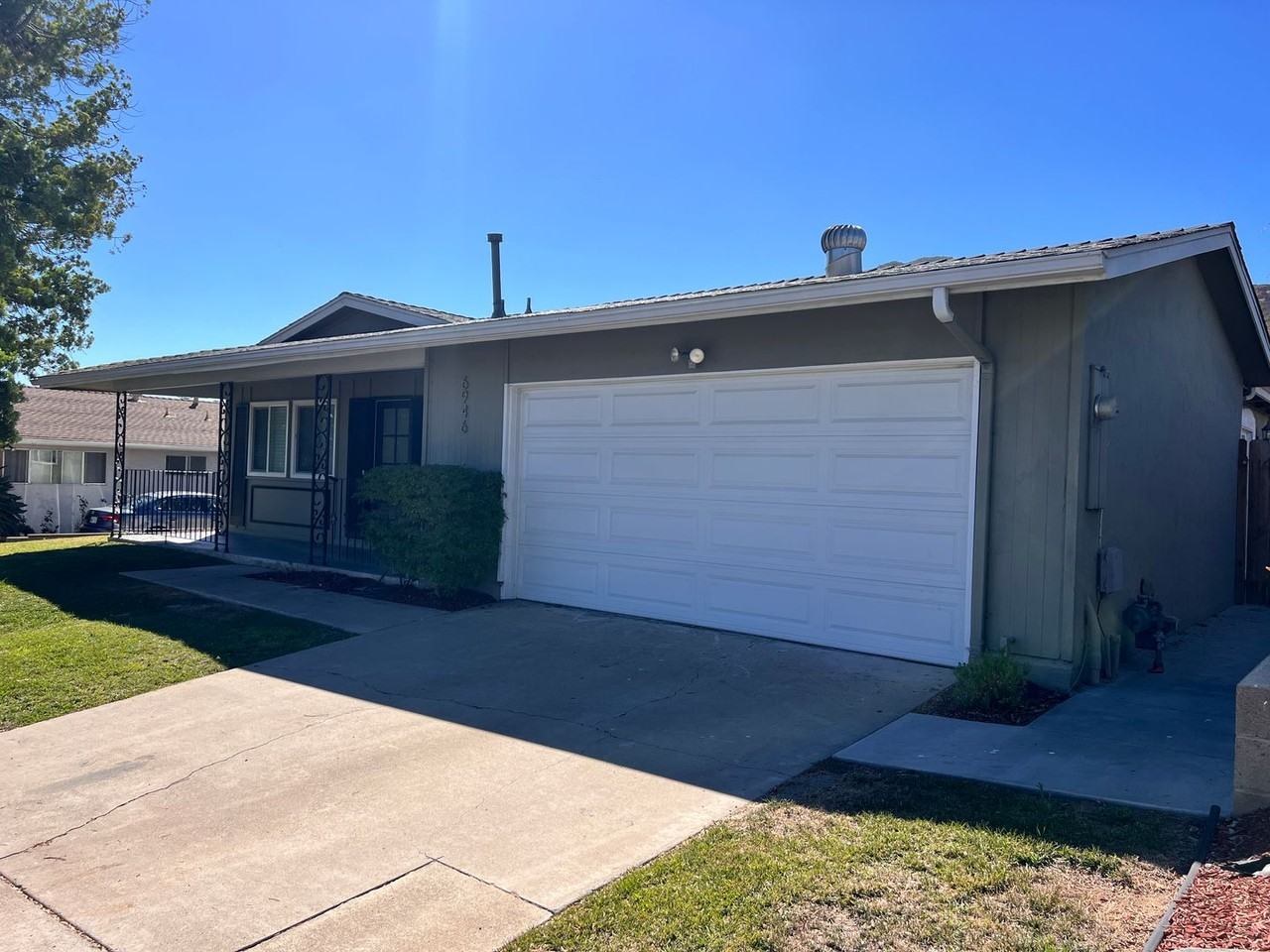 6946 Cowles Mountain Blvd - Photo 3 of 21