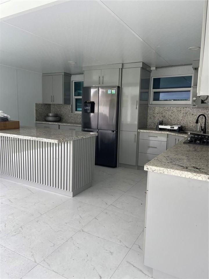 3610 Nw 211th St - Photo 3 of 15