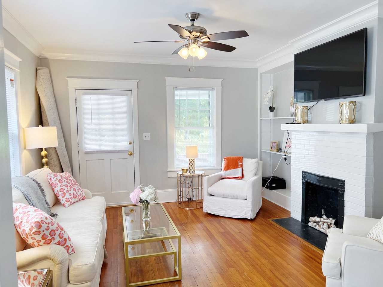 401 S Harding St - Photo 3 of 24