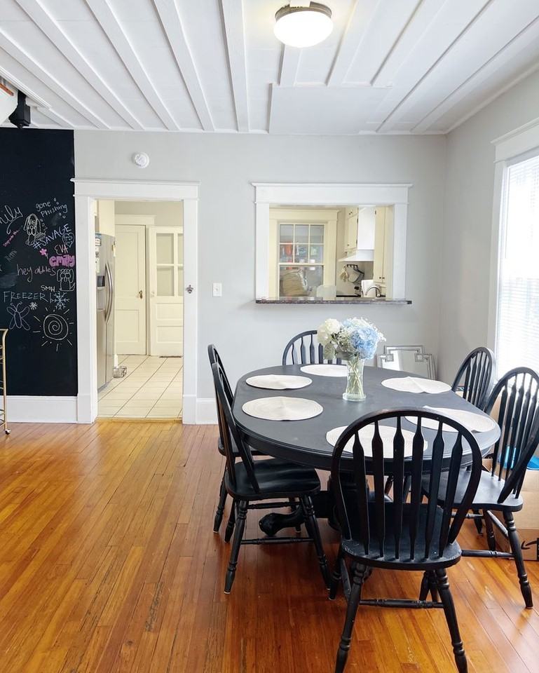401 S Harding St - Photo 5 of 24