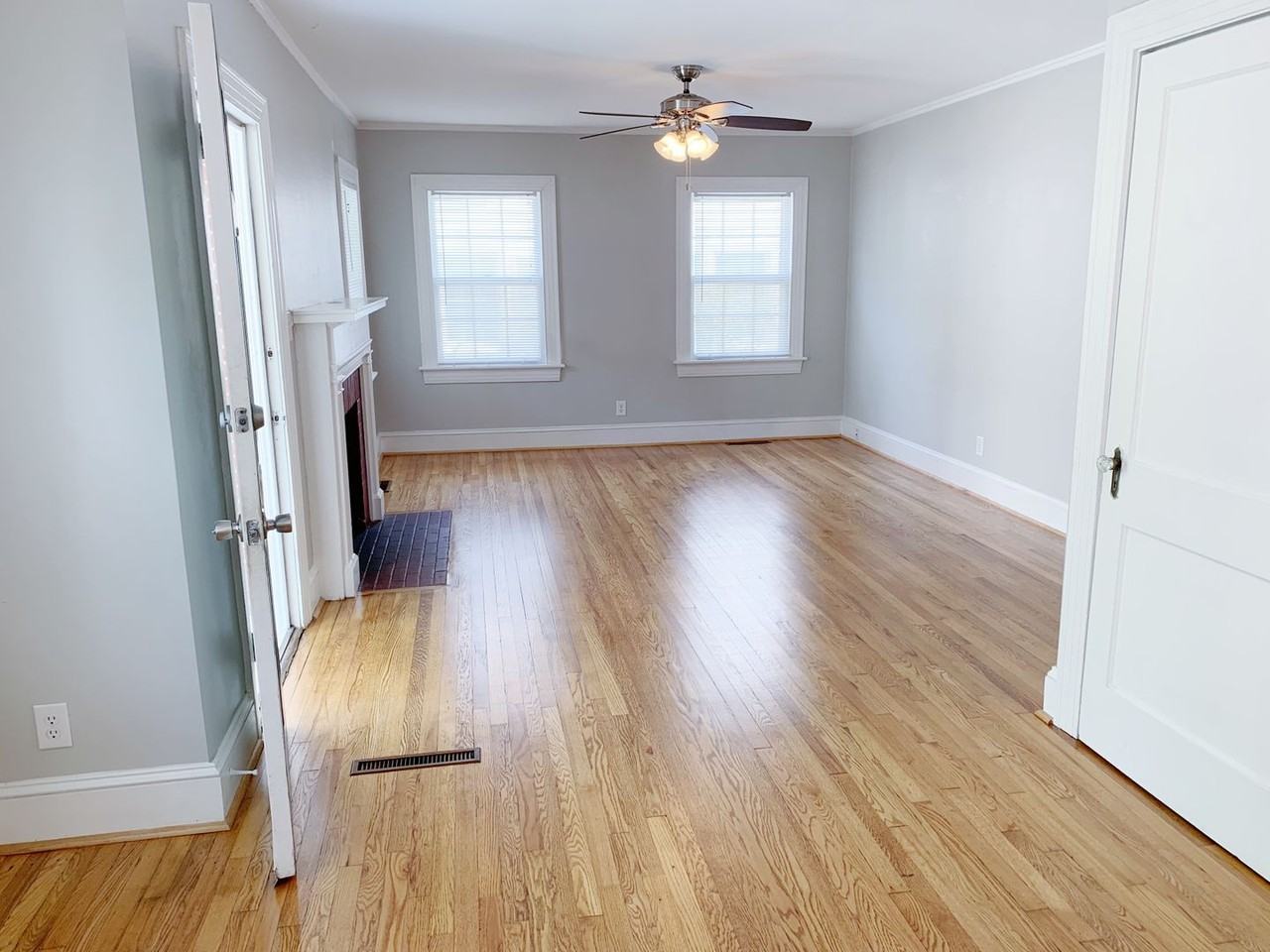 301 S Meade St - Photo 5 of 46