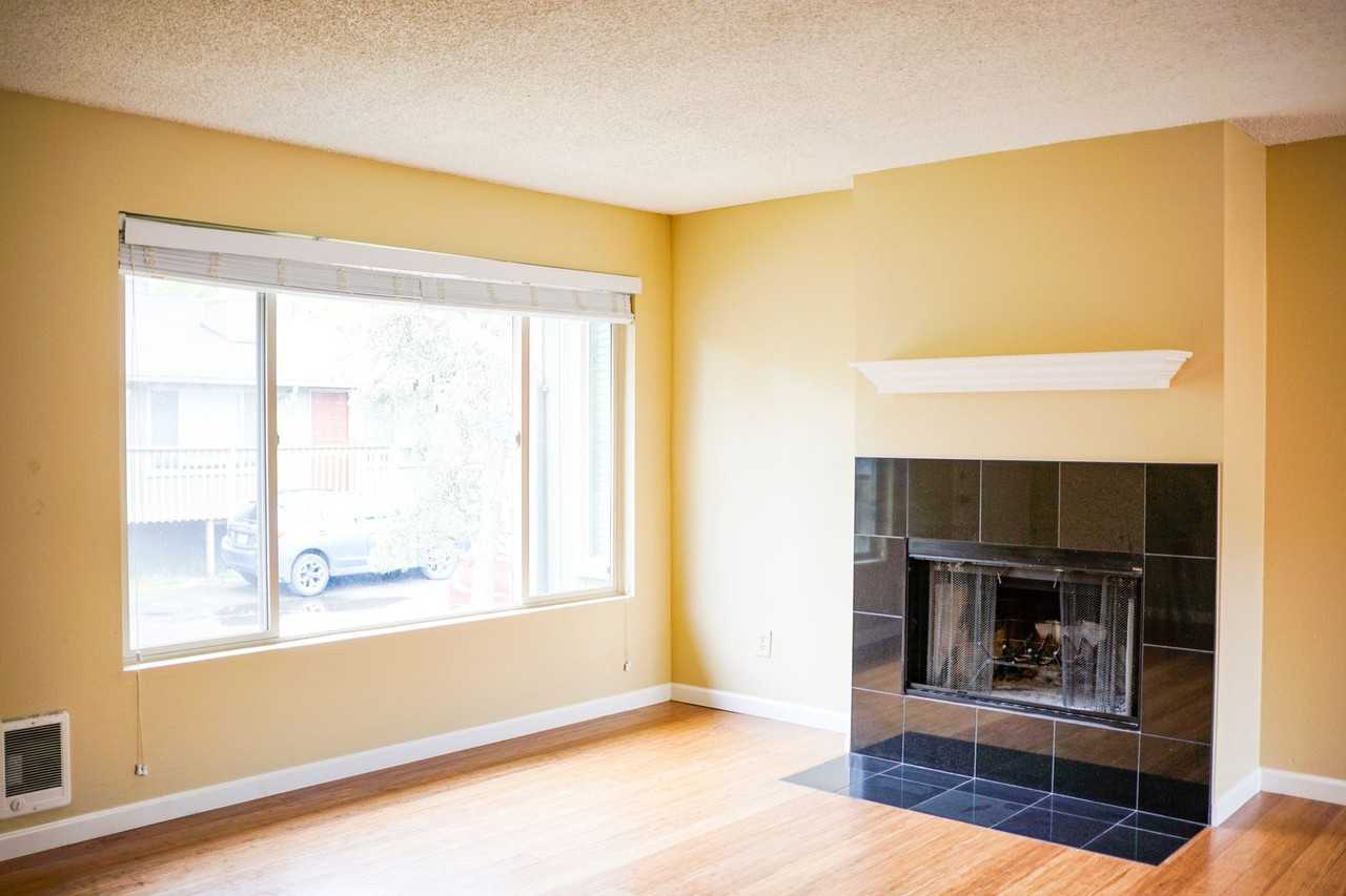 3719 Se 35th Pl - Photo 2 of 12