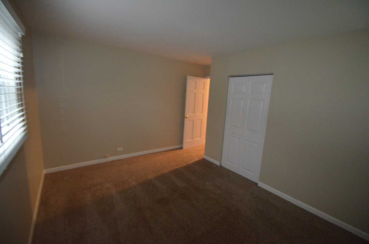 2552 Forest Glen Pkwy - Photo 3 of 10