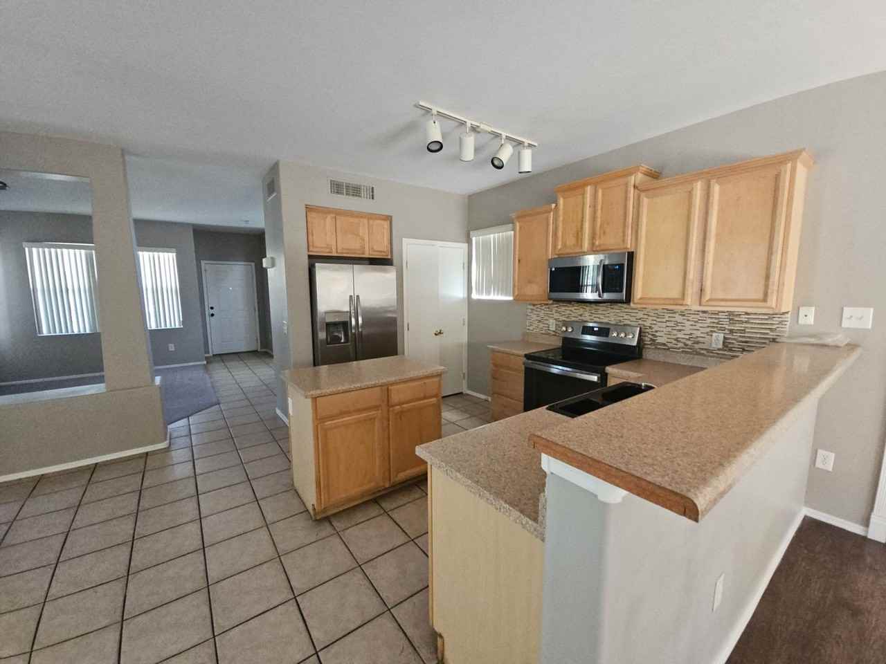 4217 W Maldonado Rd - Photo 7 of 7