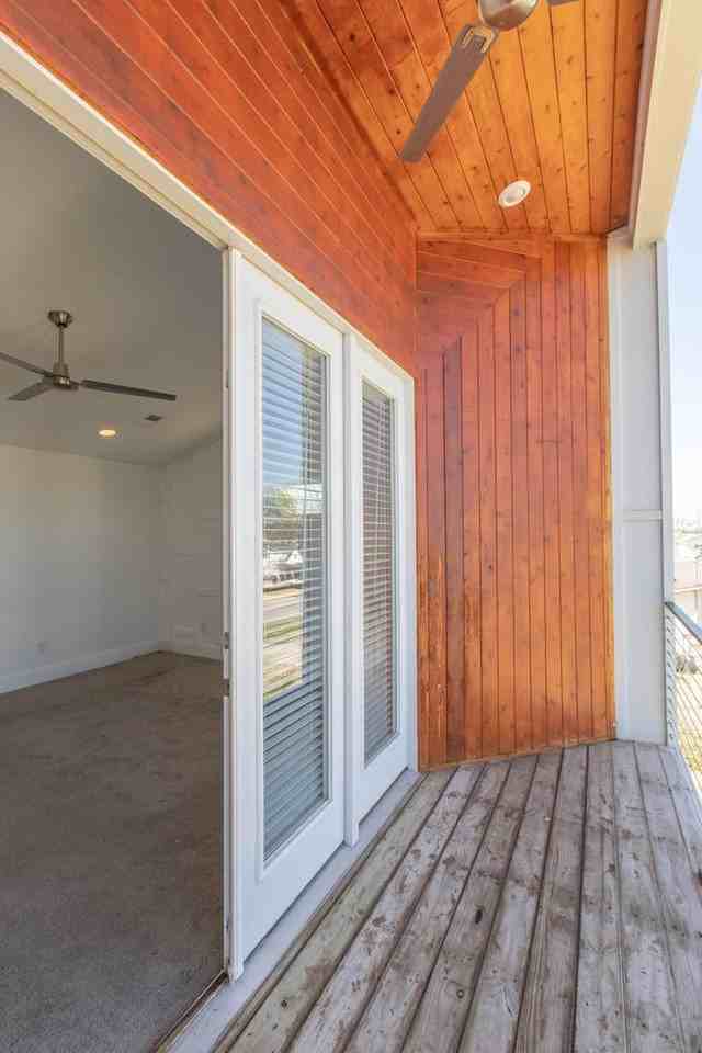 1713 Simpkins St - Photo 2 of 25