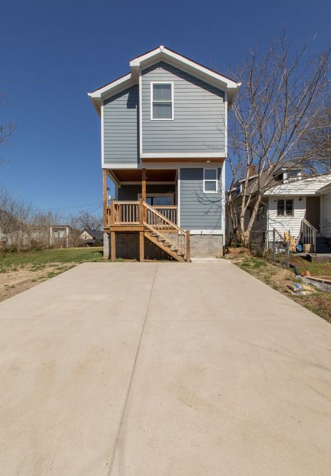 1713 Simpkins St - Photo 4 of 25