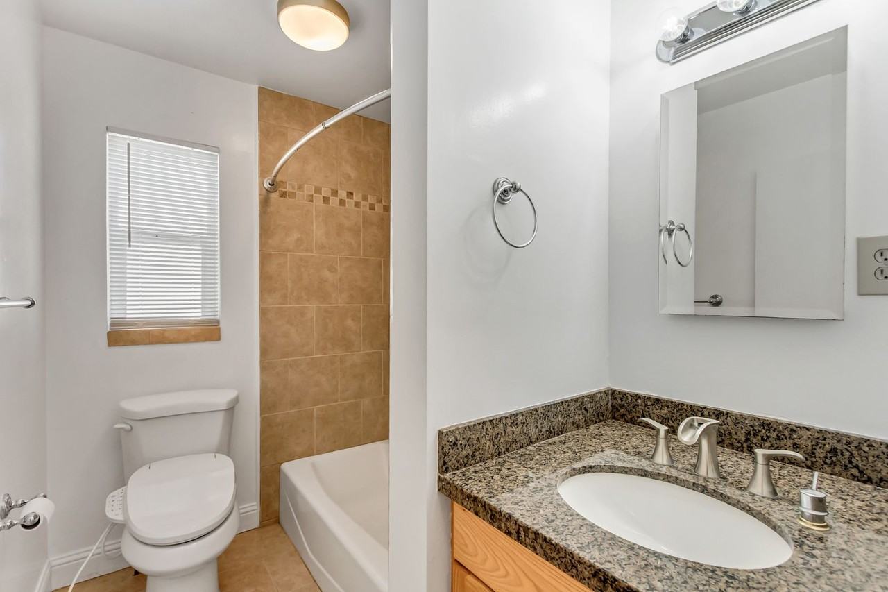 1615 E 2100 S - Photo 7 of 14