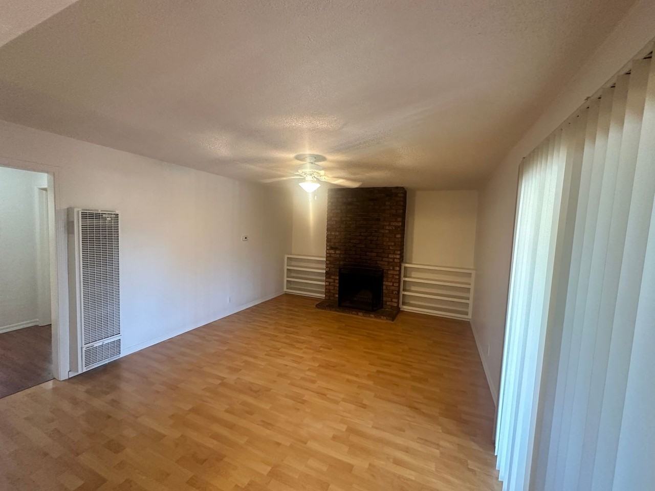 W. Iowa 1002 - Photo 3 of 8