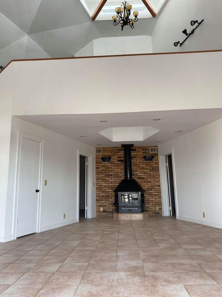 1403 Orchard Rd - Photo 4 of 28