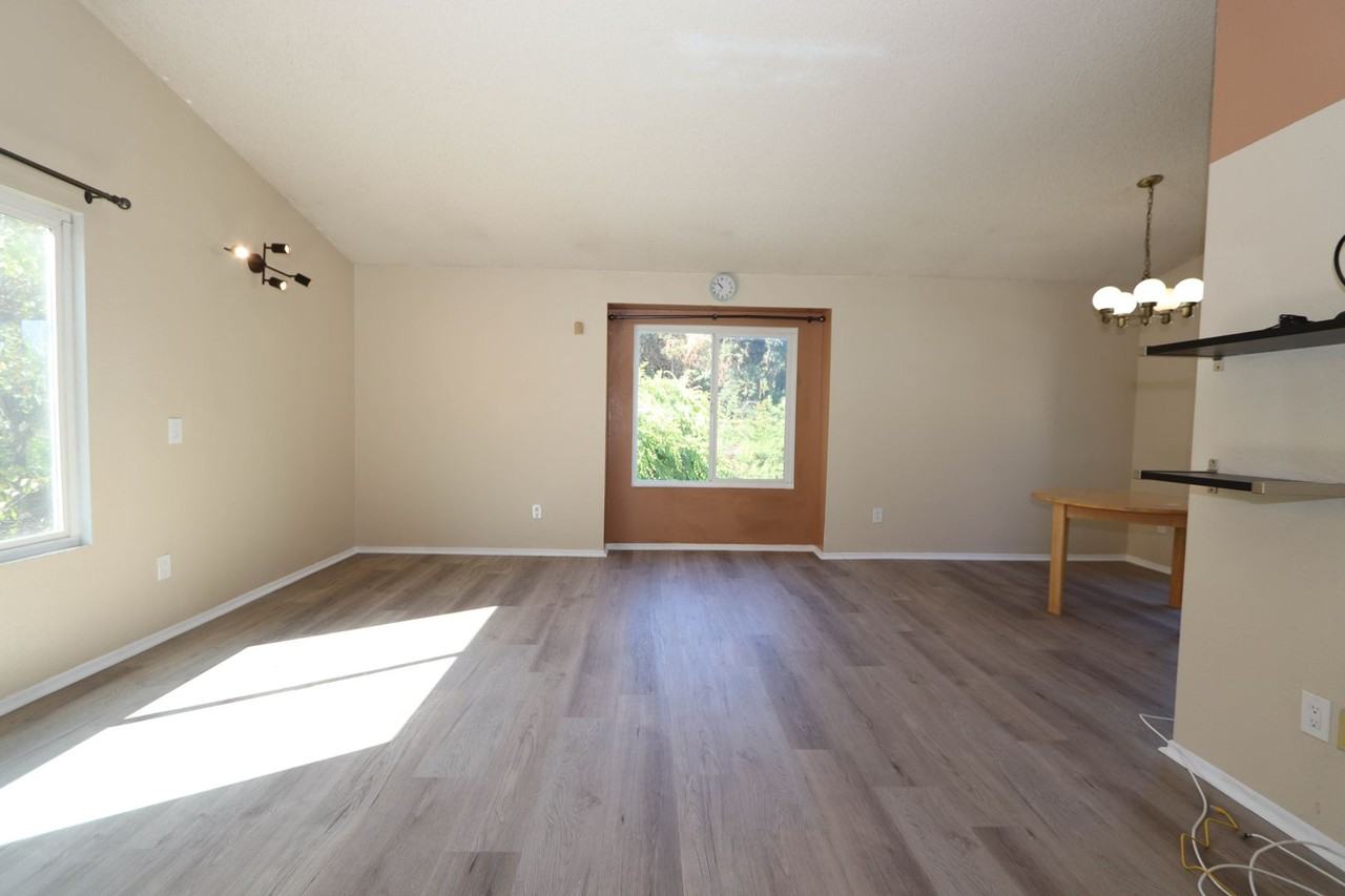 24210 Sylvan Glen Rd #F - Photo 5 of 31