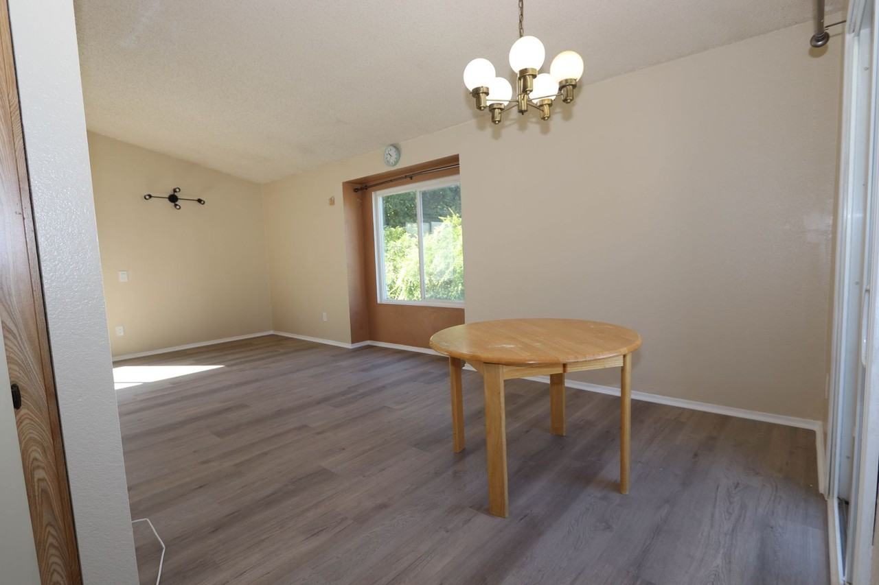 24210 Sylvan Glen Rd #F - Photo 6 of 31