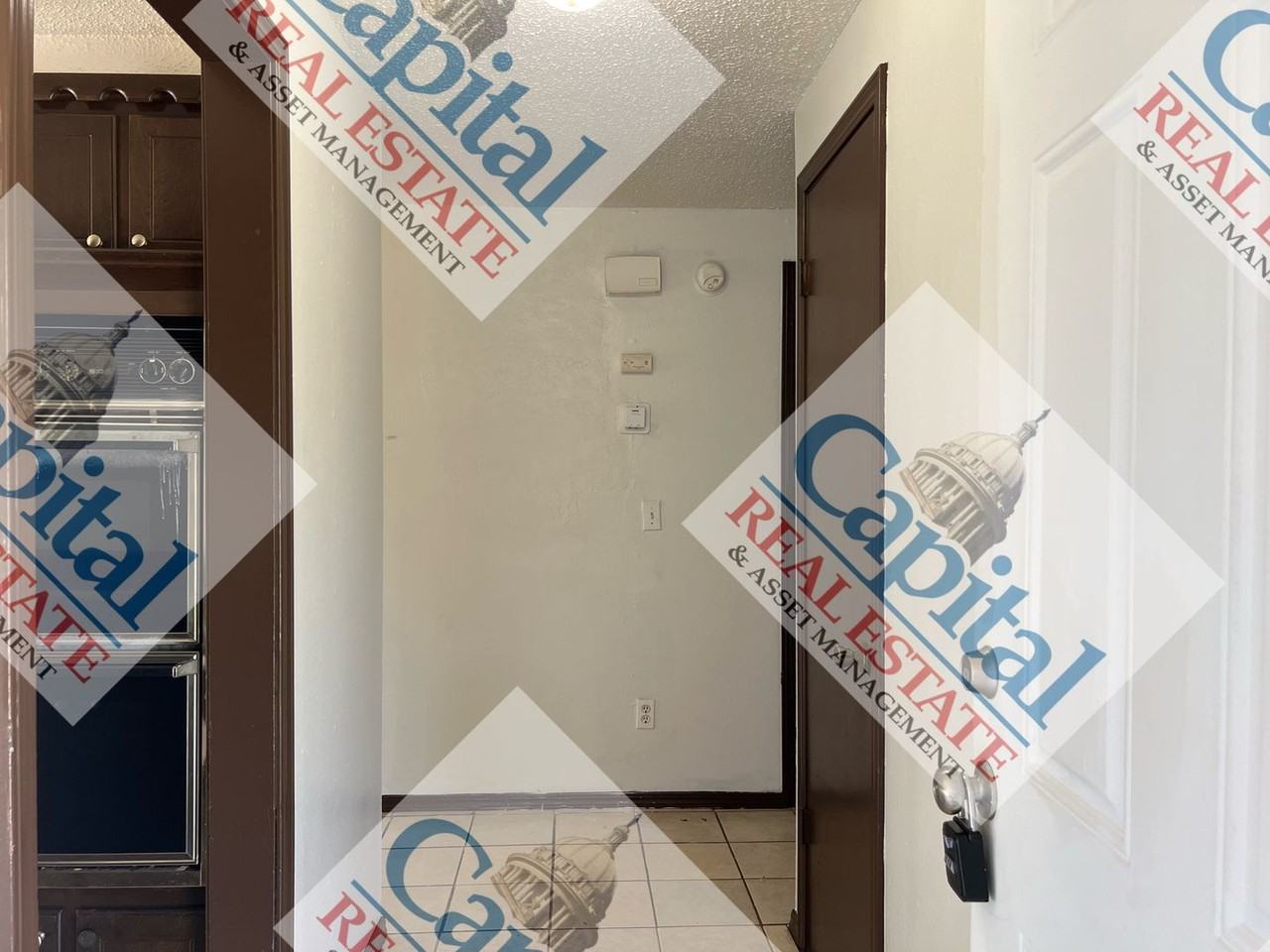 1224 Cathy Ln - Photo 3 of 32